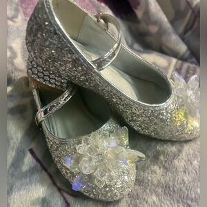 Glittering Silver Mary Jane Shoes with Crystal Flower, size girls 12